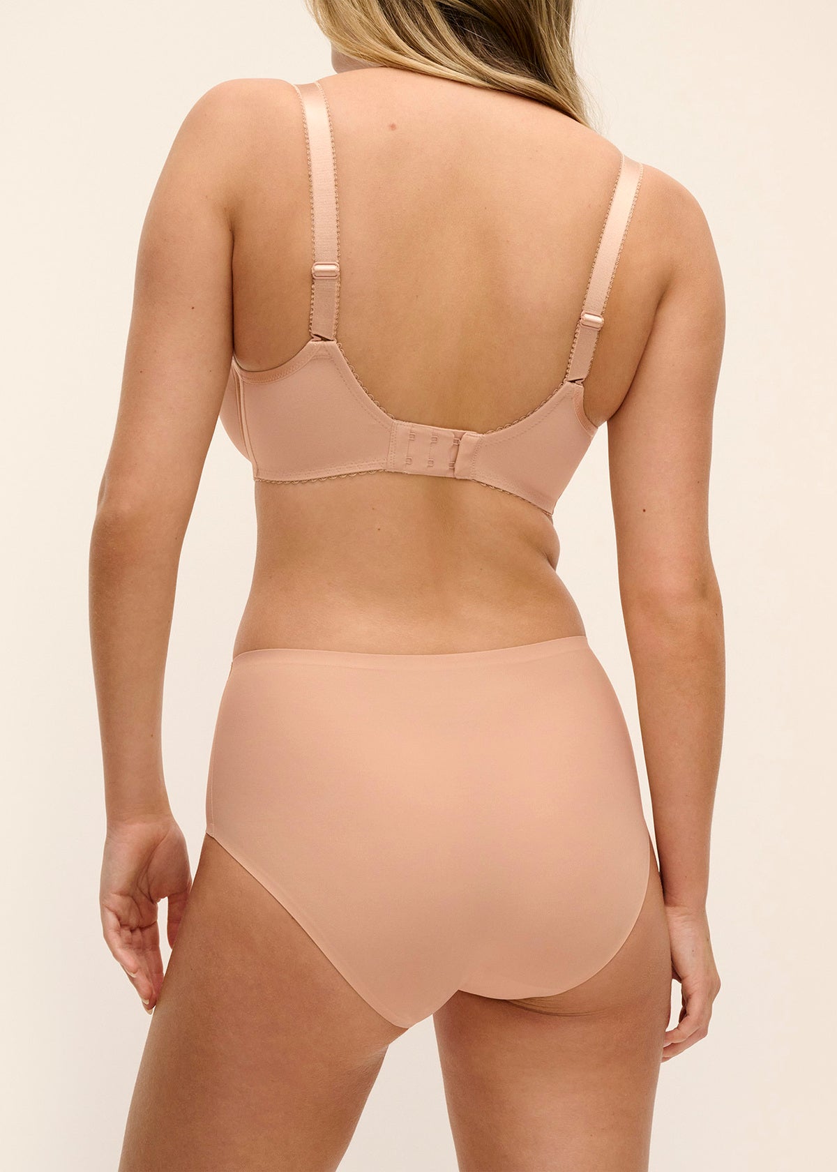FL101310 Natural Beige - Rebecca Essentials UW Spacer Bra