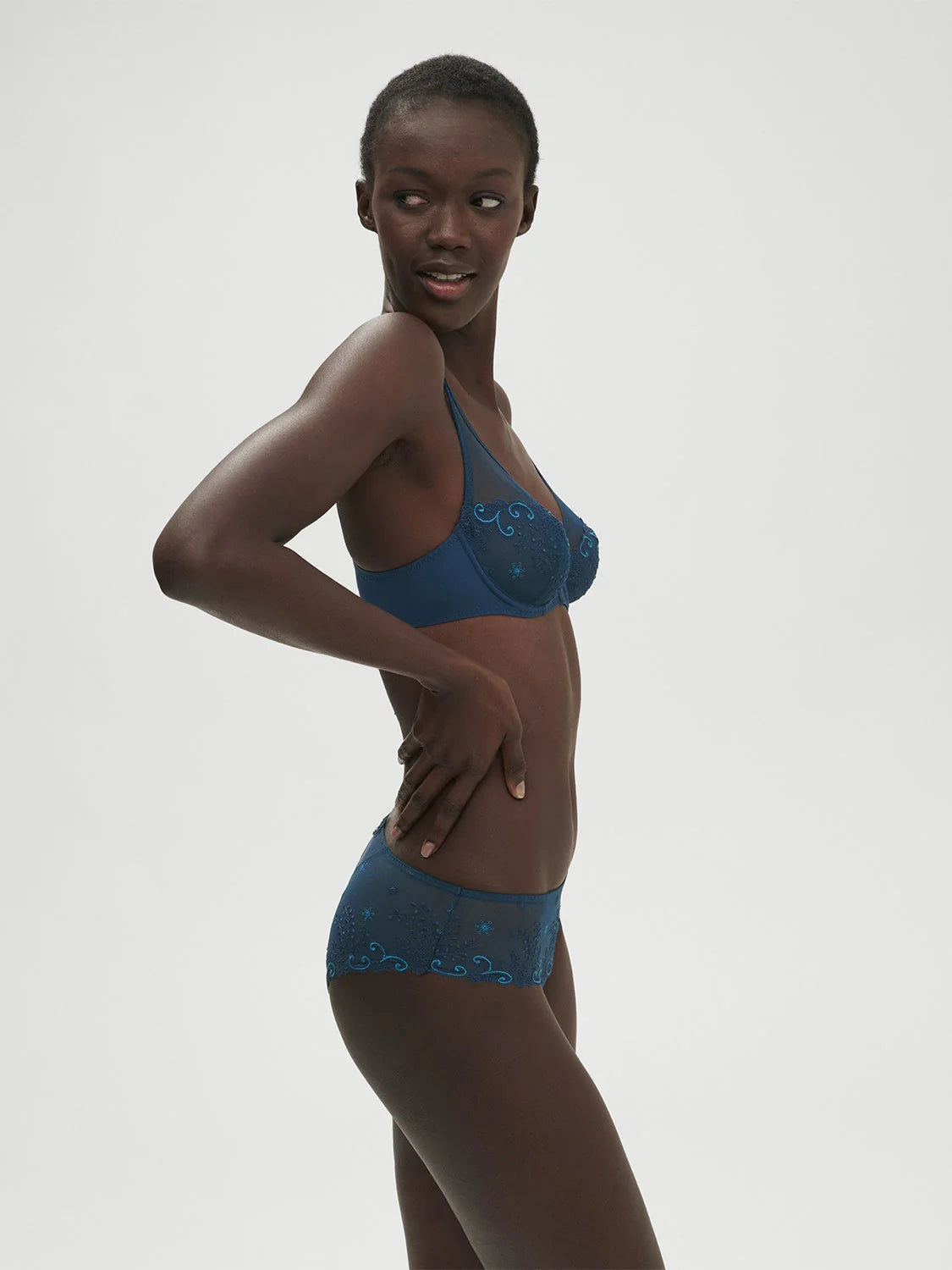 12X319 Bleu Prestige - Delice Sheer Plunge