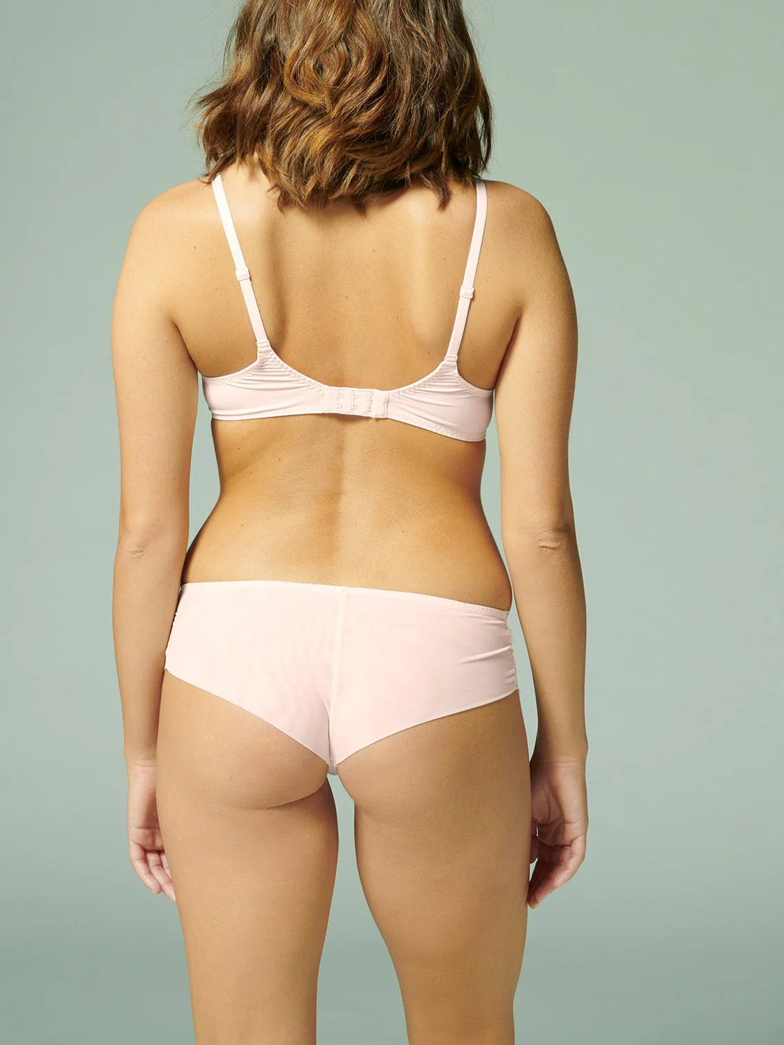 12Z319 Sakura Pink - Reve Sheer Plunge