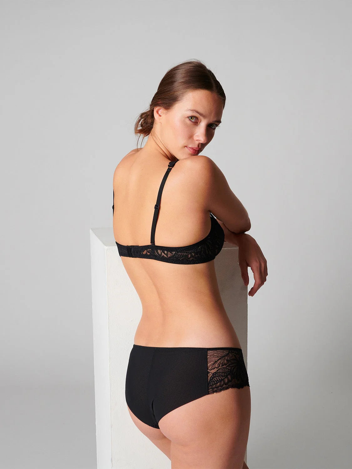 1B3630 Black - Exotica Boyshort Panty