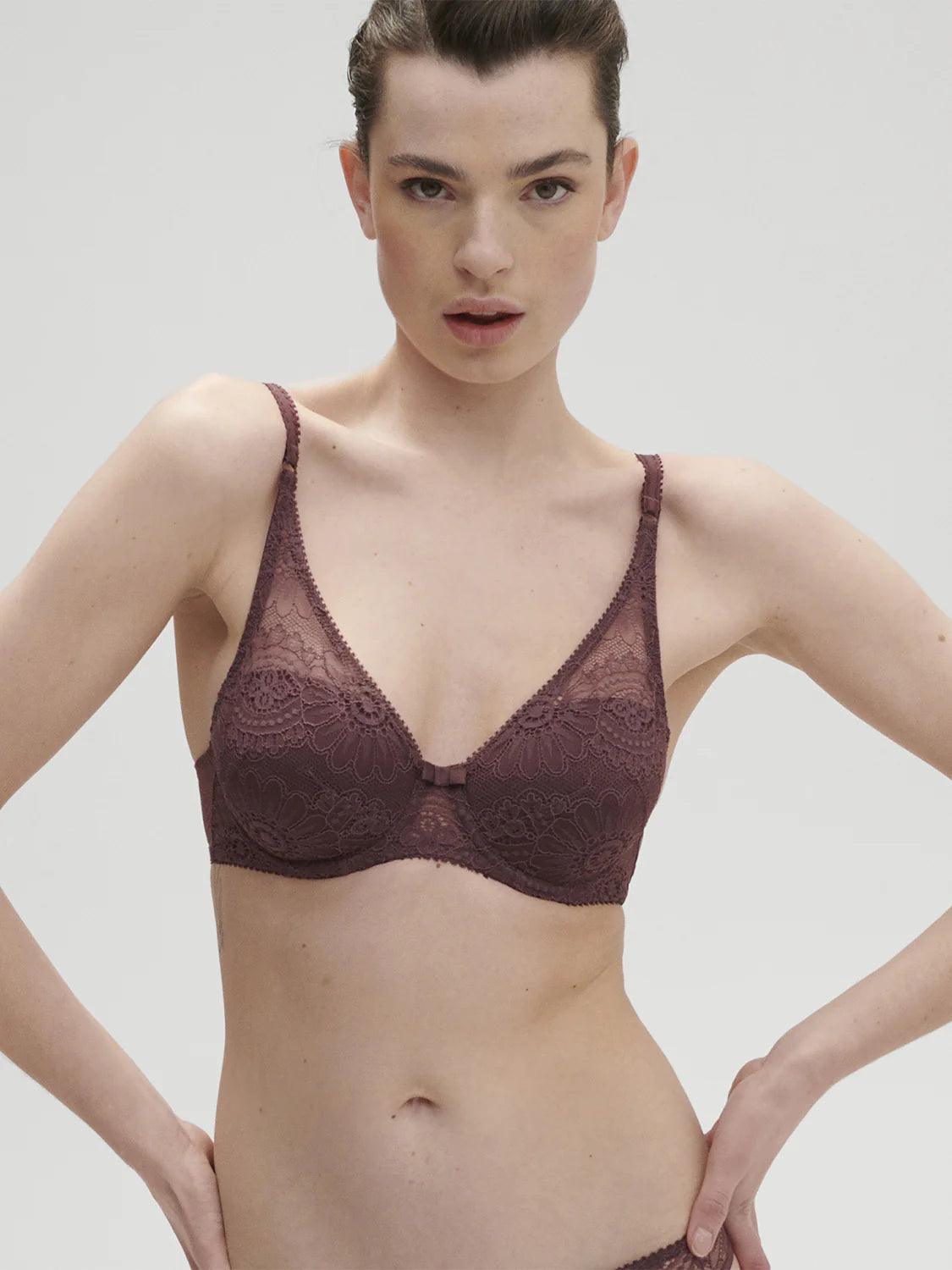 1C3343 Byzantine - Embleme Spacer Bra