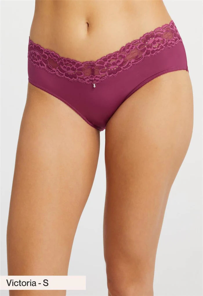 9003 Cranberry - Hipster