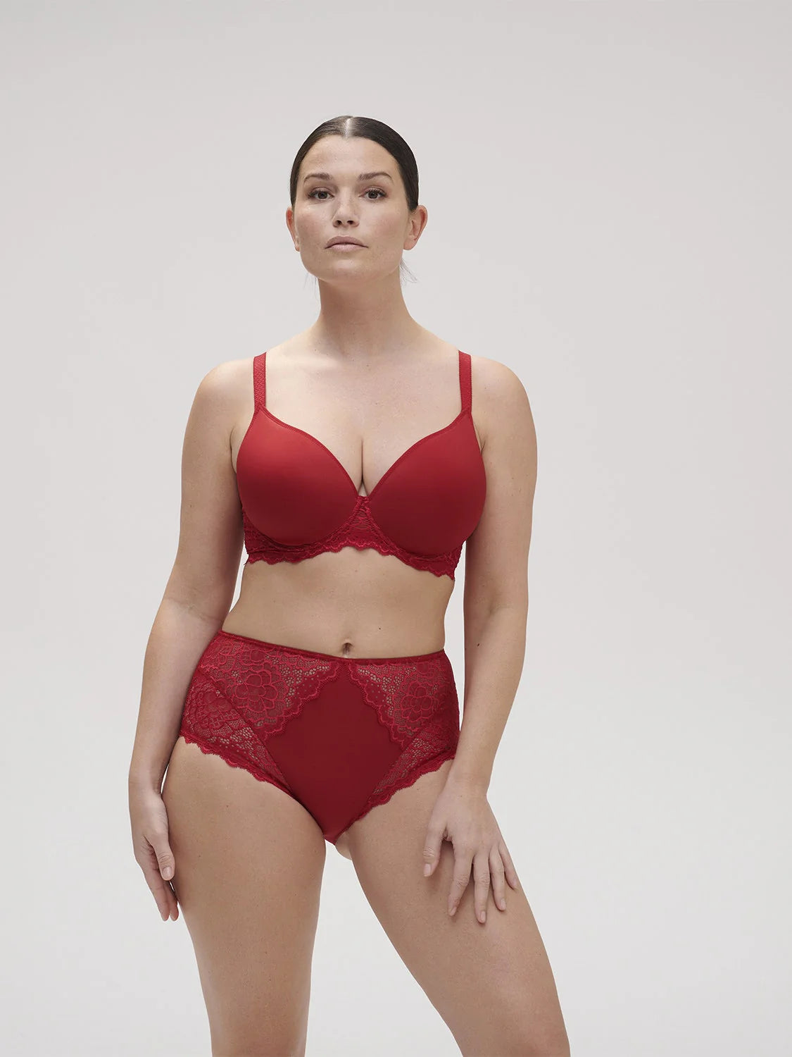 12A316 Rouge Tango - Caresse 3D Plunge Bra