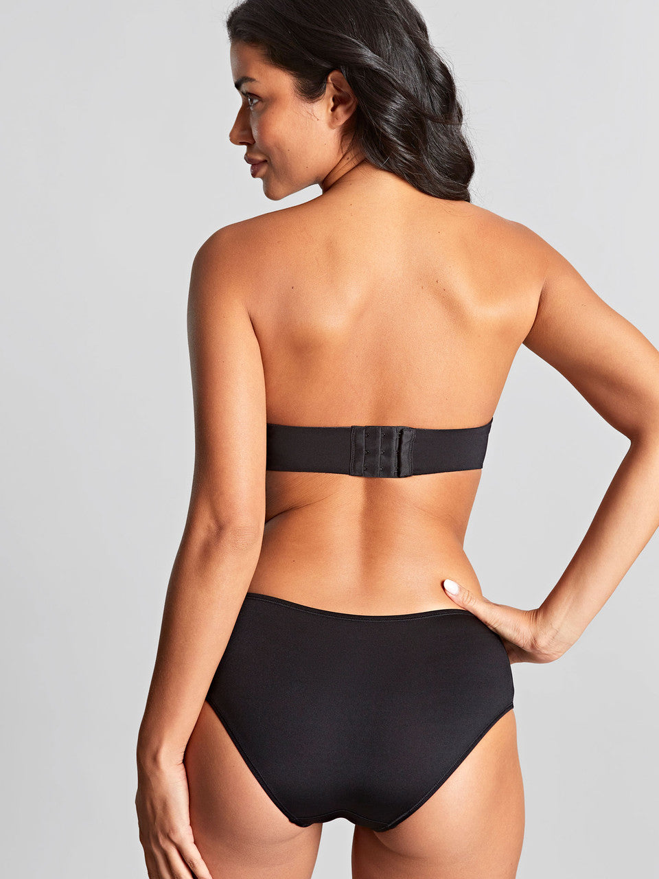 7320 Black - Porcelain Elan Molded Strapless Bra