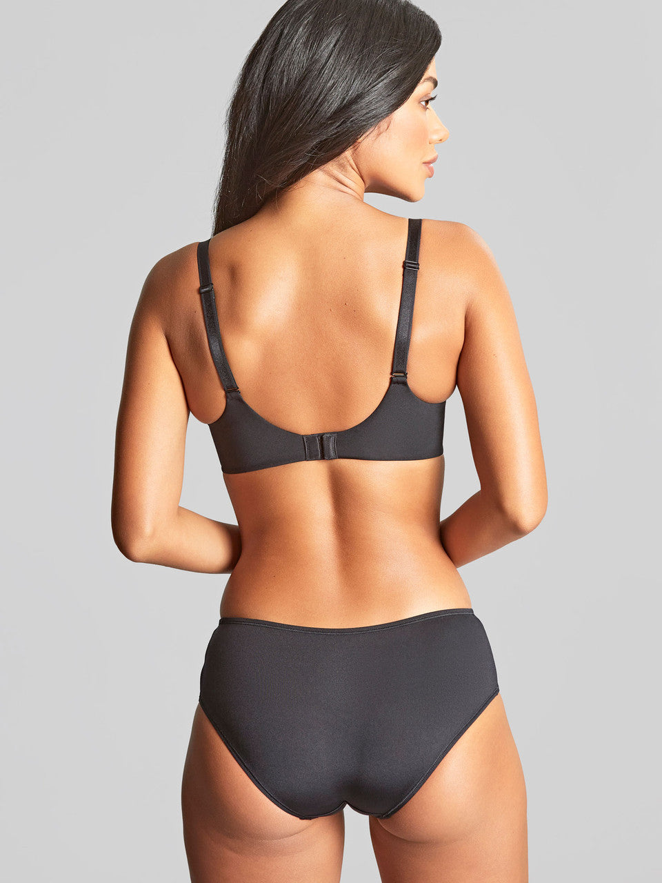 7321 Black - Porcelain Elan Molded T-Shirt Bra