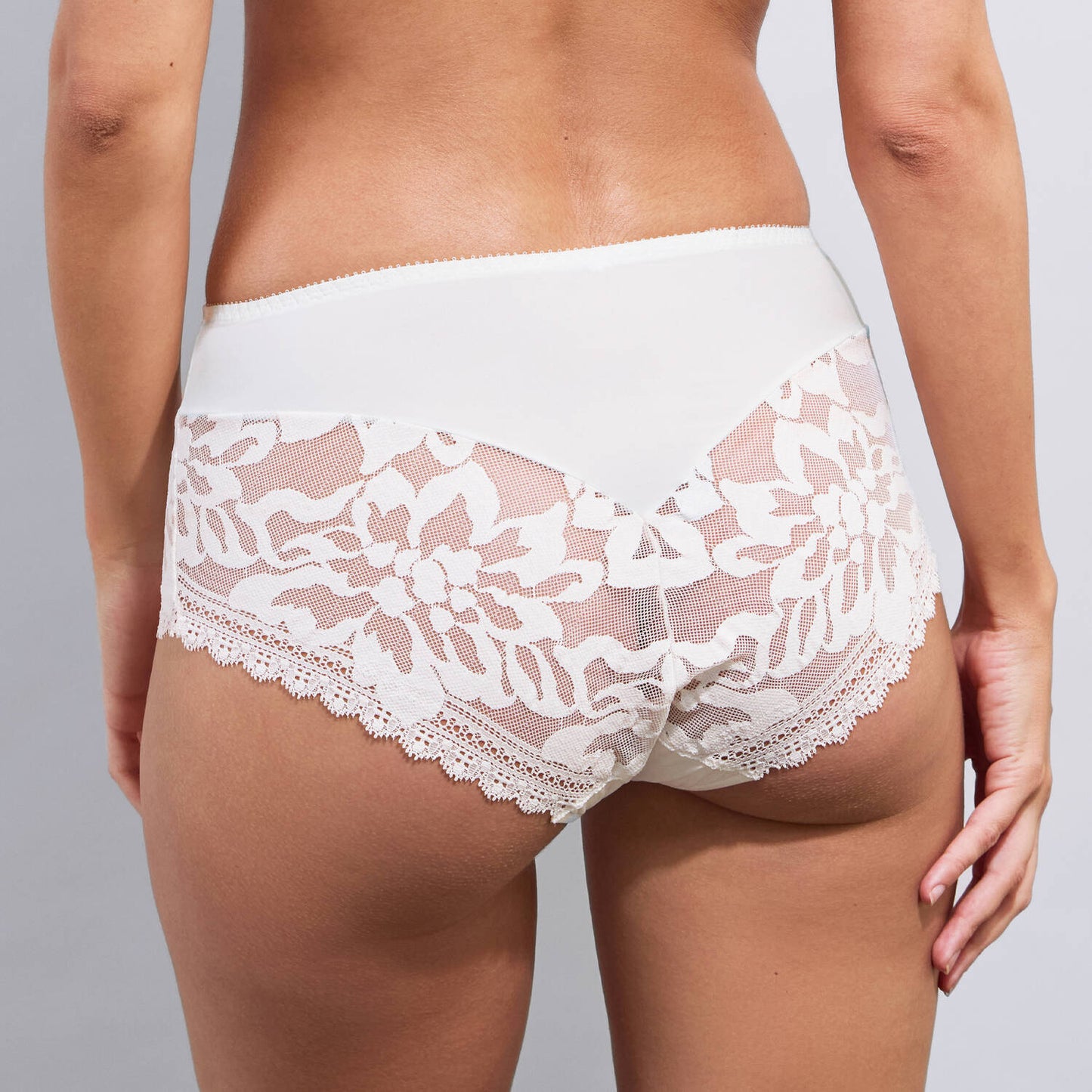 05224 Natural - Leia High Rise Brief