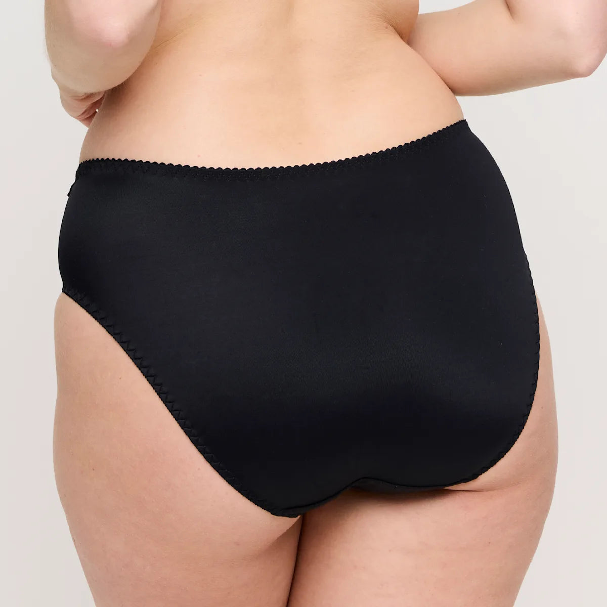 0561811 Black - Deauville Full Briefs