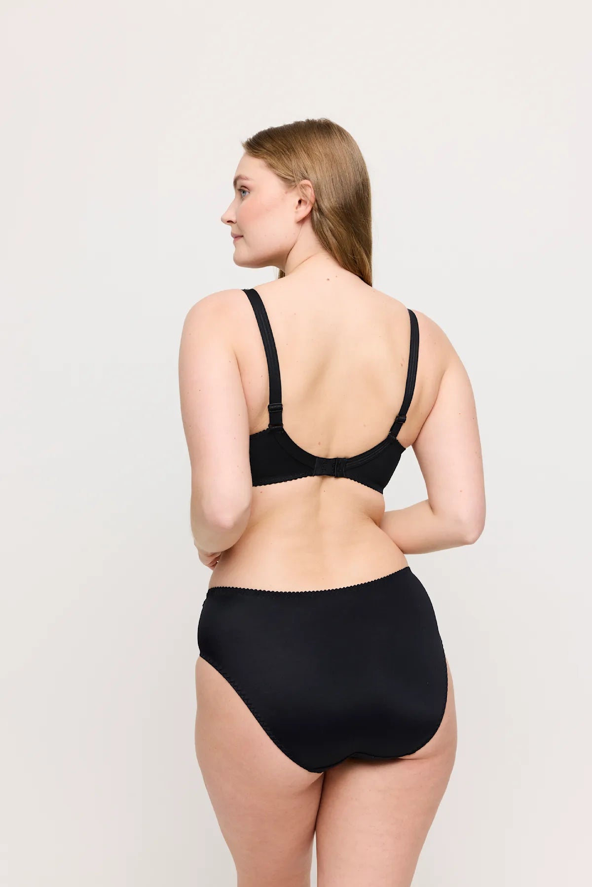 0561811 Black - Deauville Full Briefs