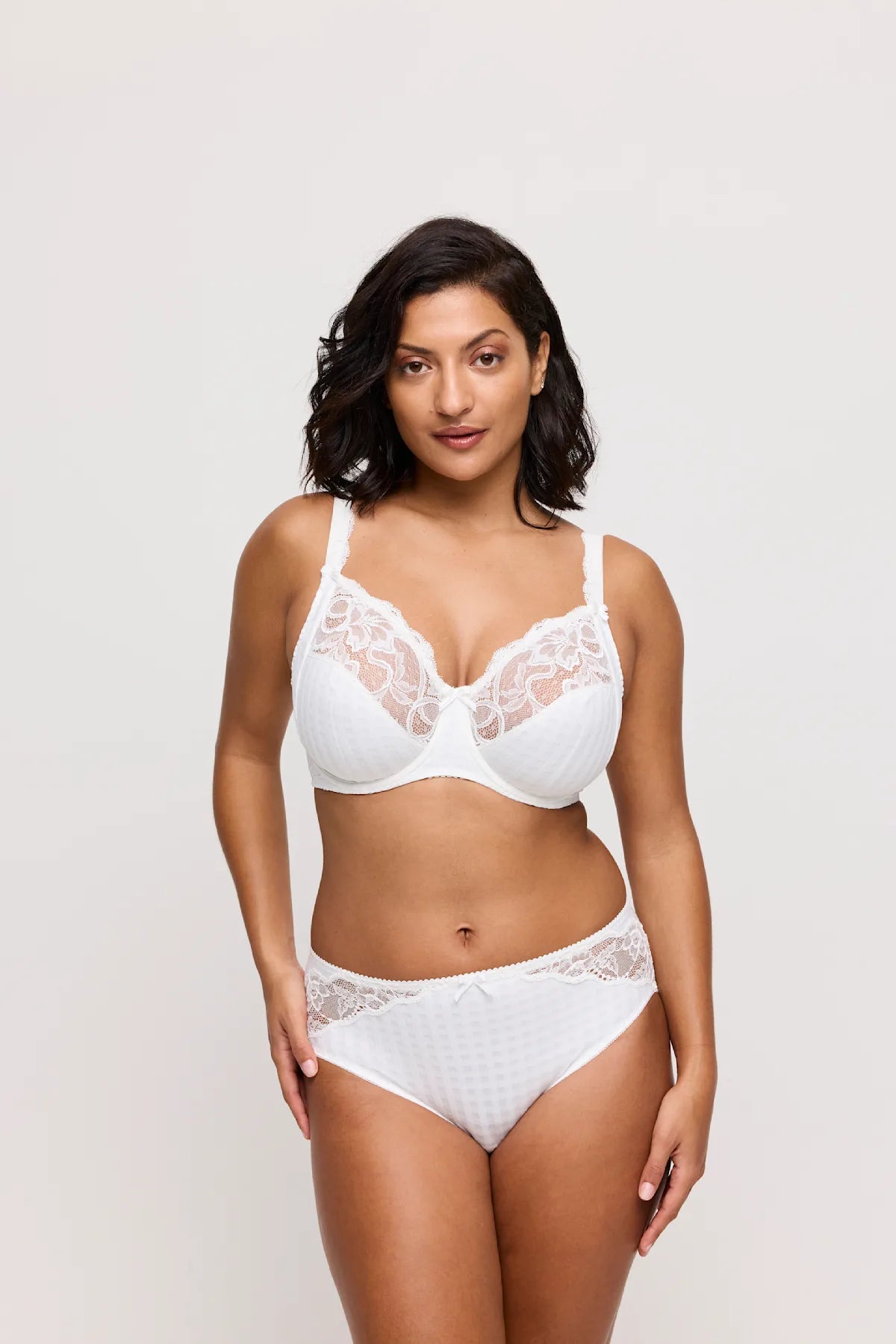 0162120/21 Natural - Madison Full Cup Bra