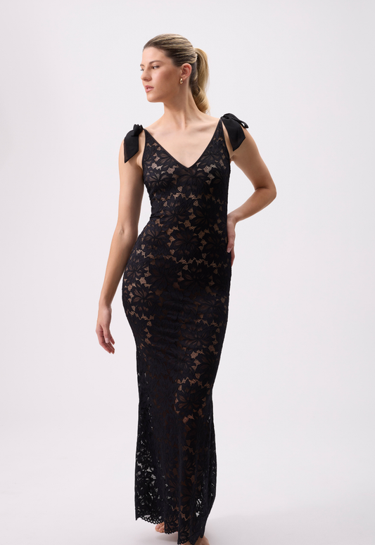 1023 Black - Amour Floor Length Gown