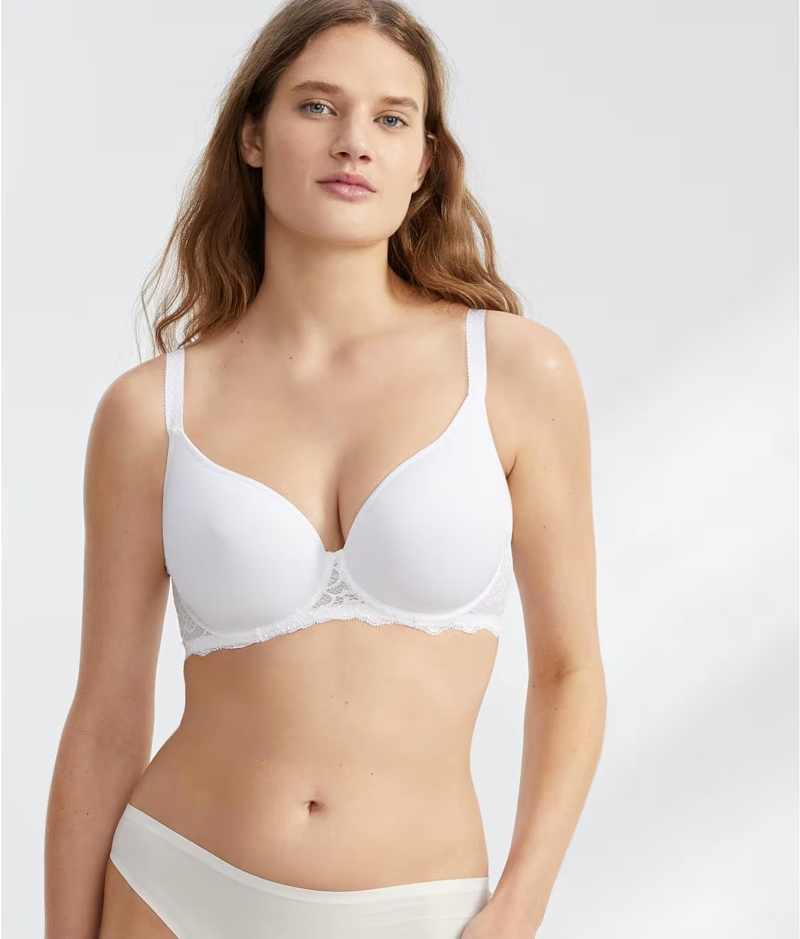 12A316 White - Caresse 3D Plunge Bra